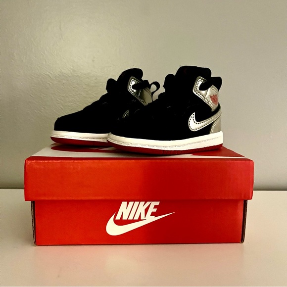 Nike Jordan 1 Retro High. Baby Walker 4c - Picture 2 of 4